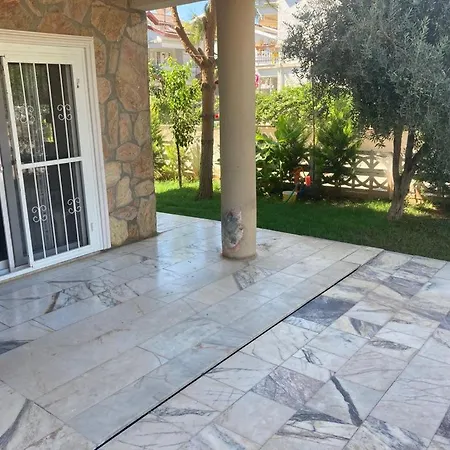 アパート Mariner